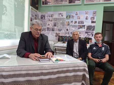 У БІБЛІОТЕЦІ ВІДБУЛАСЯ ЮВІЛЕЙНА ЗУСТРІЧ З ЄВГЕНОМ БАРАНОМ