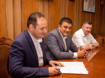 Співпраця заради освіти
