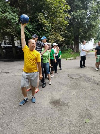 Спортивні естафети серед дітей та молоді з функціональними обмеженнями 