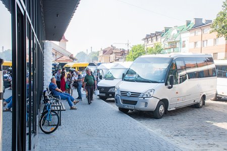 У Івано-Франківську відкрився оновлений та сучасний автовокзал