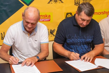 МФК «Прикарпаття»  підписав Меморандум з львівським "Рухом".