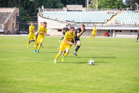 МФК «Прикарпаття»  підписав Меморандум з львівським "Рухом".