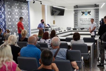 Дозволу нема: Незаконну огорожу на території садівничого товариства «Бистриця Надвірнянська» демонтують
