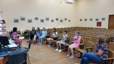29 ЛИПНЯ 2021РОКУ О 14.00ГОД В БУДИНКУ КУЛЬТУРИ СЕЛА ВОВЧИНЕЦЬ В РАМКАХ ЗАСІДАННЯ ЛЮБИТЕЛЬСЬКОГО КЛУБУ МУЗИКИ «ЛІРА» ВІДБУЛАСЯ ЛЕКЦІЯ НА ТЕМУ «СУЧАСНА МУЗИЧНА СУБКУЛЬТУРА».