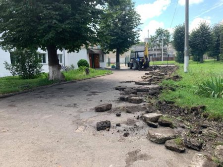 «БЮДЖЕТ УЧАСТІ»: ПІДРЯДНИК РОЗПОЧАВ КАПРЕМОНТ ЗАЇЗДУ ДО СПОРТИВНОЇ ШКОЛИ №1