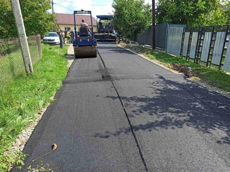 РОЗПОЧАВСЯ РЕМОНТ ДОРОЖНЬОГО ПОКРИТТЯ У С.ЧЕРНІЇВ