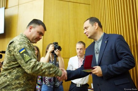 ВІДБУЛАСЬ УРОЧИСТА СЕСІЯ ІВАНО-ФРАНКІВСЬКОЇ МІСЬКОЇ РАДИ