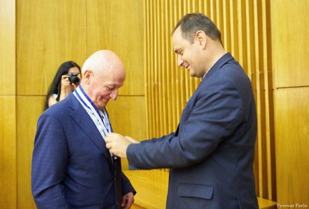 ВІДБУЛАСЬ УРОЧИСТА СЕСІЯ ІВАНО-ФРАНКІВСЬКОЇ МІСЬКОЇ РАДИ