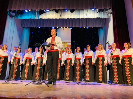 СВЯТКОВИЙ КОНЦЕРТ "ВІН ДЛЯ ТЕБЕ ГОРІВ, УКРАЇНСЬКИЙ НАРОДЕ"