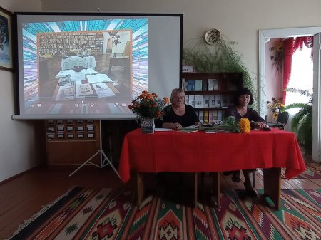 ПРЕЗЕНТАЦІЯ НОВОЇ КНИГИ СВІТЛАНИ ТКАЧУК У ТИСМЕНИЧАНАХ