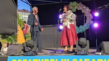 КРИХІВЦІ ФЕЄРИЧНО ВІДСВЯТКУВАЛИ 594 РІЧНИЦЮ!
