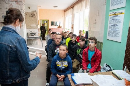 ЩОБ МАЙСТРУВАТИ ПРОФЕСІЙНО