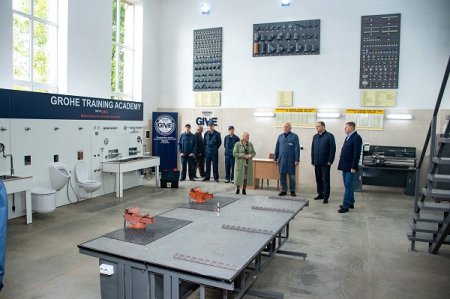 ЩОБ МАЙСТРУВАТИ ПРОФЕСІЙНО