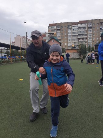 СПОРТИВНІ РОЗВАГИ СЕРЕД СІМЕЙ З ДІТЬМИ З ІНВАЛІДНІСТЮ 