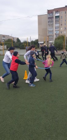 СПОРТИВНІ РОЗВАГИ СЕРЕД СІМЕЙ З ДІТЬМИ З ІНВАЛІДНІСТЮ 