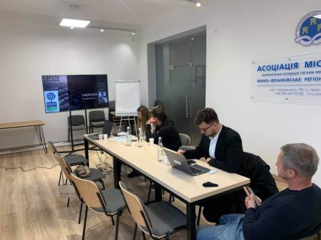 РІШЕННЯМ  ПРЕЗИДІЇ АСОЦІАЦІЇ МІСТ, НАГОРОДЖЕНИХ ПРИЗОМ ЄВРОПИ МІСТОМ ПРОВЕДЕННЯ ГЕНЕРАЛЬНОЇ АСАМБЛЕЇ АСОЦІАЦІЇ БУЛО ОБРАНО МІСТО ІВАНО-ФРАНКІВСЬК!
