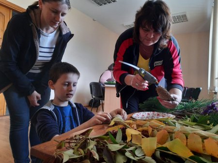 ЗАСІДАННЯ КЛУБУ РУКОДІЛЬНИКІВ  «HAND MADE» БУДИНКУ КУЛЬТУРИ С. ВОВЧИНЕЦЬ