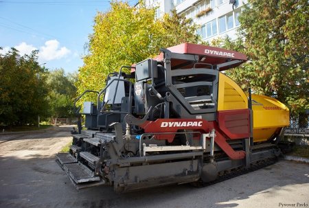 ВИРІВНЯНИЙ ЯКІСТЮ ПРОЇЗД