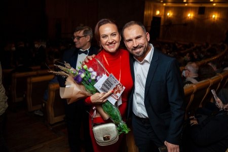 РОСТИСЛАВ ДЕРЖИПІЛЬСЬКИЙ ПОСТАВИВ У ХАРКОВІ АВАНГАРДНУ ОПЕРУ «ВИШИВАНИЙ. КОРОЛЬ УКРАЇНИ» НА МУЗИКУ АЛЛИ ЗАГАЙКЕВИЧ І ЛІБРЕТО СЕРГІЯ ЖАДАНА