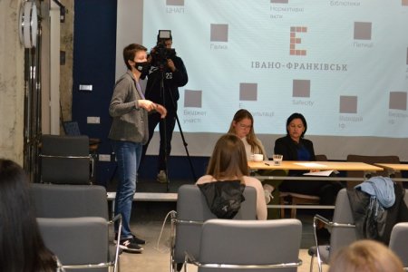  СТАРТУЄ ПРОЄКТ ЦИФРОВІЗАЦІЇ ІВАНО-ФРАНКІВСЬКОЇ ГРОМАДИ