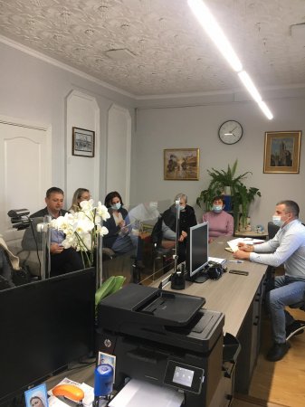 Проведено відкрите громадське обговорення проєкту рішення сесії міської ради «Про перейменування вулиць» в с.Черніїв Івано-Франківської міської територіальної громади.