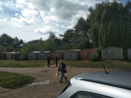В ІВАНО-ФРАНКІВСЬКУ ДЕМОНТУВАЛИ 20 НЕЗАКОННИХ ГАРАЖІВ