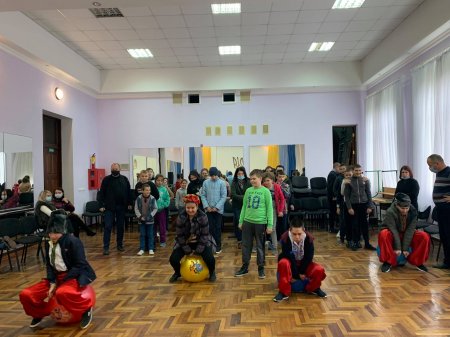 СПОРТИВНО-РОЗВАЖАЛЬНЕ СВЯТО З НАГОДИ СВЯТКУВАННЯ ПОКРОВИ ПРЕСВЯТОЇ БОГОРОДИЦІ. 