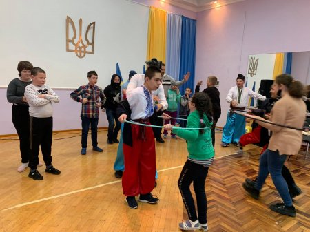 СПОРТИВНО-РОЗВАЖАЛЬНЕ СВЯТО З НАГОДИ СВЯТКУВАННЯ ПОКРОВИ ПРЕСВЯТОЇ БОГОРОДИЦІ. 