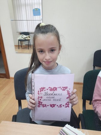 ЗАСІДАННЯ КЛУБУ ЛЮБИТЕЛІВ МУЗИКИ «ЛІРА» ЗА ТЕМОЮ «МУЗИКА  РІДНОГО ДОМУ»