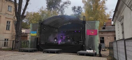 У ПАЛАЦІ ПОТОЦЬКИХ ВІДБУВСЯ ПІСЕННИЙ ФЕСТИВАЛЬ
