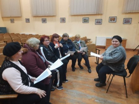 1 ЖОВТНЯ 2021РОКУ, В ПРИМІЩЕННІ БУДИНКУ КУЛЬТУРИ СЕЛА ВОВЧИНЕЦЬ  ВІДБУЛИСЬ СПІВОЧІ ПОСИДЕНЬКИ 