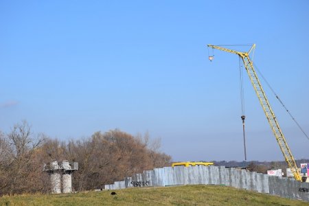В ІВАНО-ФРАНКІВСЬКУ ПРОДОВЖУЄТЬСЯ БУДІВНИЦТВО РОЗВ’ЯЗКИ ДЛЯ НОВОГО МОСТА ДО МІКРОРАЙОНУ ПАСІЧНА