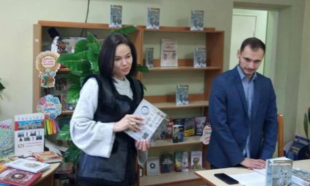 У БІБЛІОТЕЦІ ДЕБЮТУВАВ МОЛОДИЙ АВТОР АНДРІЙ КОРЖЕВ