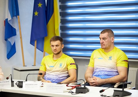 ВІТАННЯ ЧЕМПІОНАМ