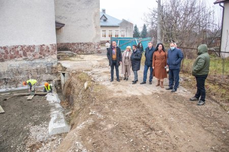 ОСВІТНЯ СЕРЕДА ВВІРВАЛАСЯ У КРИХІВЦІ