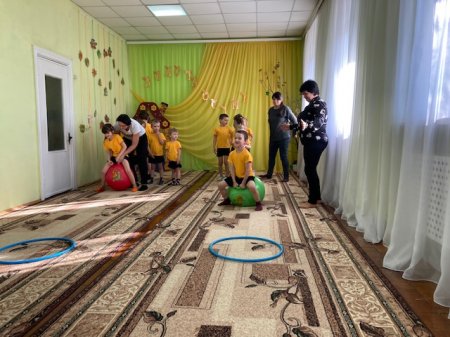СПОРТИВНІ РОЗВАГИ З НАГОДИ ВІДЗНАЧЕННЯ МІЖНАРОДНОГО ДНЯ ОСІБ З ІНВАЛІДНІСТЮ. 