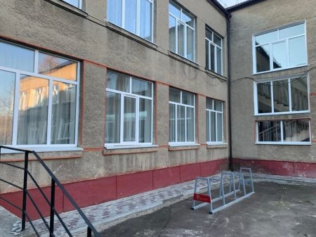 ЗАВЕРШЕНО КОМПЛЕКСНИЙ РЕМОНТ ЛІЦЕЮ №17