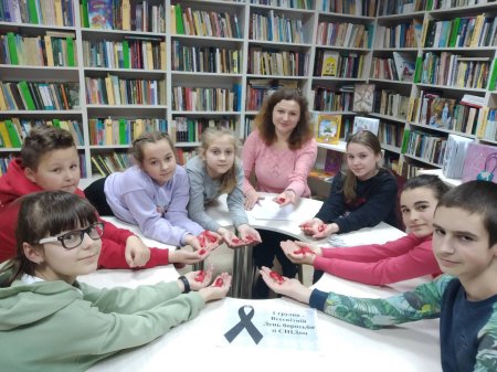 Юні микитинчани вчилися, як запобігти захворюванню на СНІД