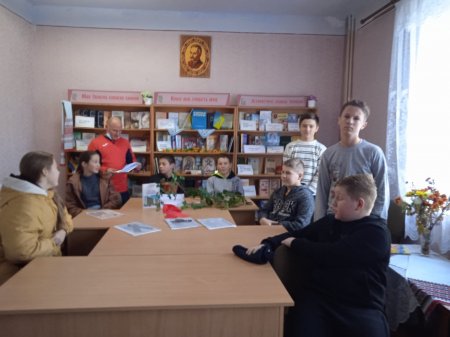 ІНФОРМАЦІЙНІ БЕСІДИ ДО ВСЕСВІТНЬОГО ДНЯ БОРОТЬБИ ЗІ СНІДОМ