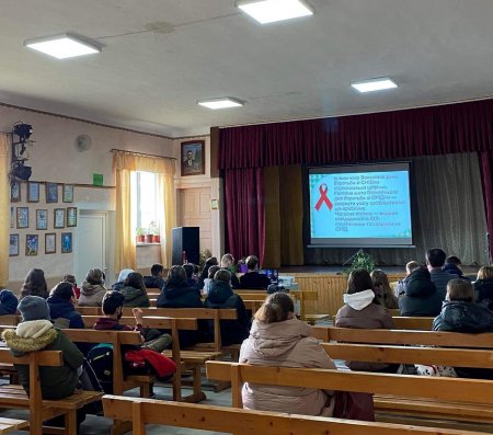ІНФОРМАЦІЙНІ БЕСІДИ ДО ВСЕСВІТНЬОГО ДНЯ БОРОТЬБИ ЗІ СНІДОМ