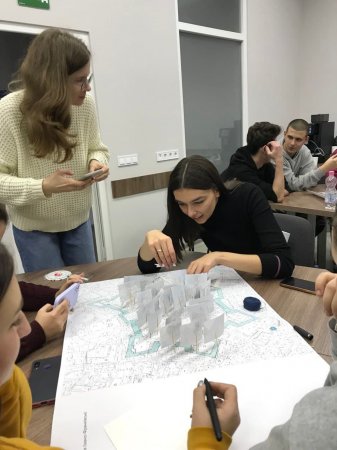   ФЕНОМЕН «ІДЕАЛЬНОГО» МІСТА. ЧАСТИНА ДРУГА