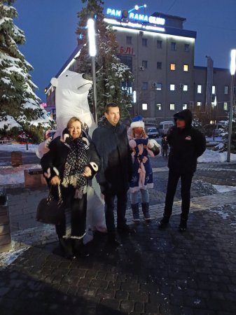 У ФРАНКІВСЬКУ ЗАСЯЯЛА ЩЕ ОДНА НОВОРІЧНА КРАСУНЯ