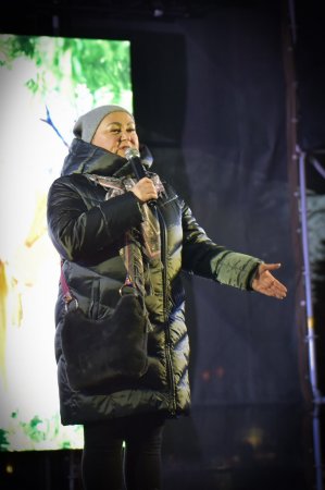 СВЯТКУВАННЯ МИКОЛАЯ БІЛЯ ЦЕНТРАЛЬНОЇ ЯЛИНКИ