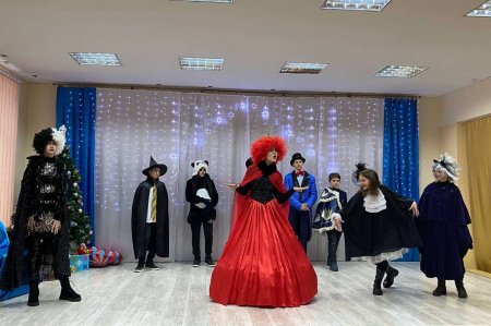 «НОВОРІЧНИЙ ДРАЙВ У ЗАДЗЕРКАЛЛІ»