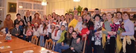 ОСОБЛИВЕ РІЗДВО У БІБЛІОТЕЦІ