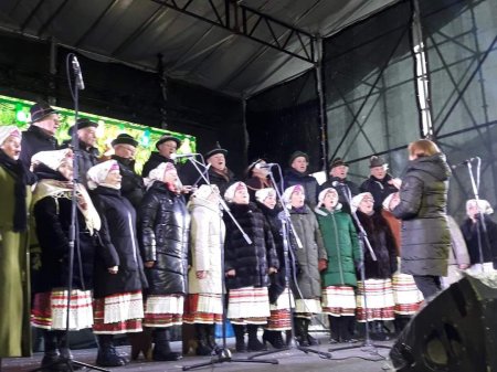 НОВОРІЧНО-РІЗДВЯНИЙ КОНЦЕРТ НА ВІЧЕВОМУ МАЙДАНІ