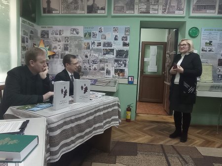 ПРЕЗЕНТАЦІЯ КНИГИ СПОГАДІВ ПІДПІЛЬНИЦІ УПА МАРІЇ ЛАБУНЬКИ