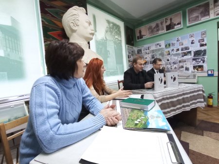 ПРЕЗЕНТАЦІЯ КНИГИ СПОГАДІВ ПІДПІЛЬНИЦІ УПА МАРІЇ ЛАБУНЬКИ