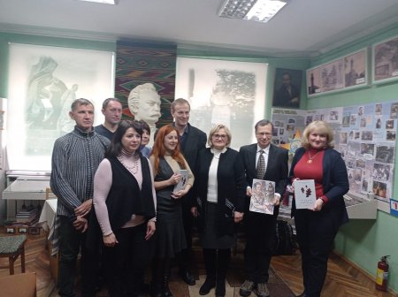 ПРЕЗЕНТАЦІЯ КНИГИ СПОГАДІВ ПІДПІЛЬНИЦІ УПА МАРІЇ ЛАБУНЬКИ