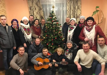 КОЛЯДА НА РІЗДВО ЛУНАЛА В КОЖНОМУ СЕЛІ